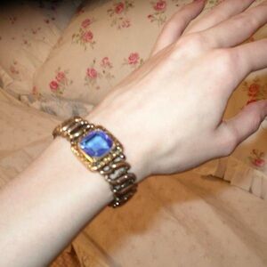 Antique Sweetheart Expansion Bracelet with Blue Gem